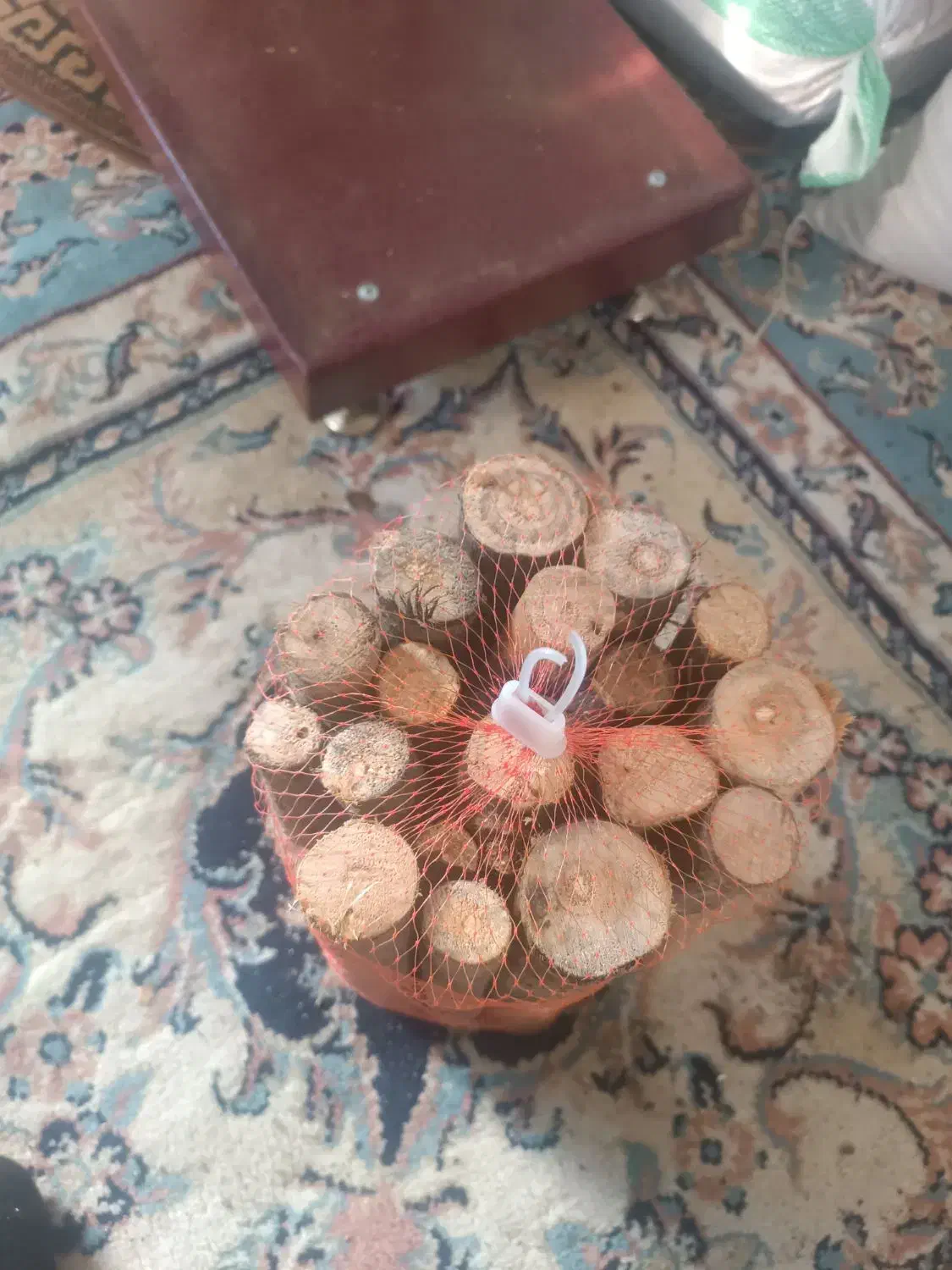 هیزم خشک آماده قیمت عمده|بخاری، هیتر، شومینه|رودسر, |دیوار