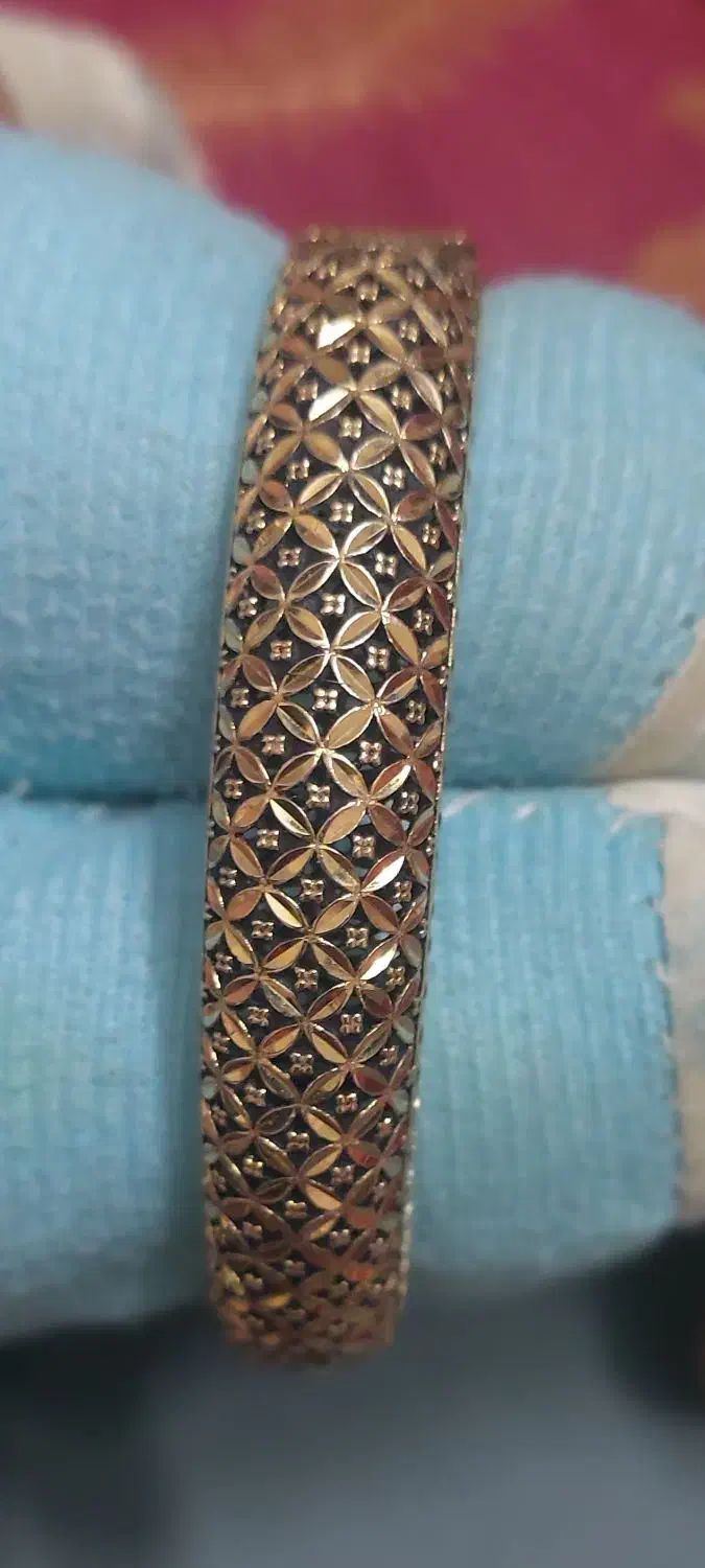 یک عدد دستبند طلا قفل دار بسیار زیبا|جواهرات|اراک, |دیوار