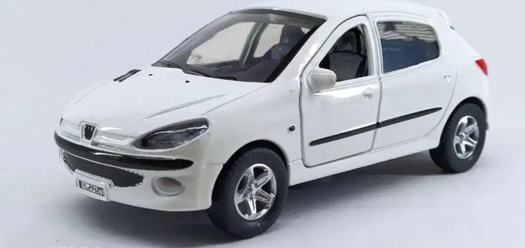 اسباب  بازی ماشین ایران خودرو|اسباب‌‌بازی|سراوان, |دیوار