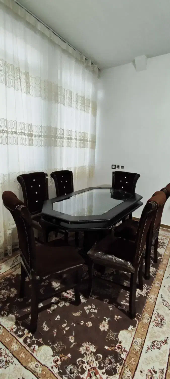 صندلی|صندلی و نیمکت|هرسین, |دیوار