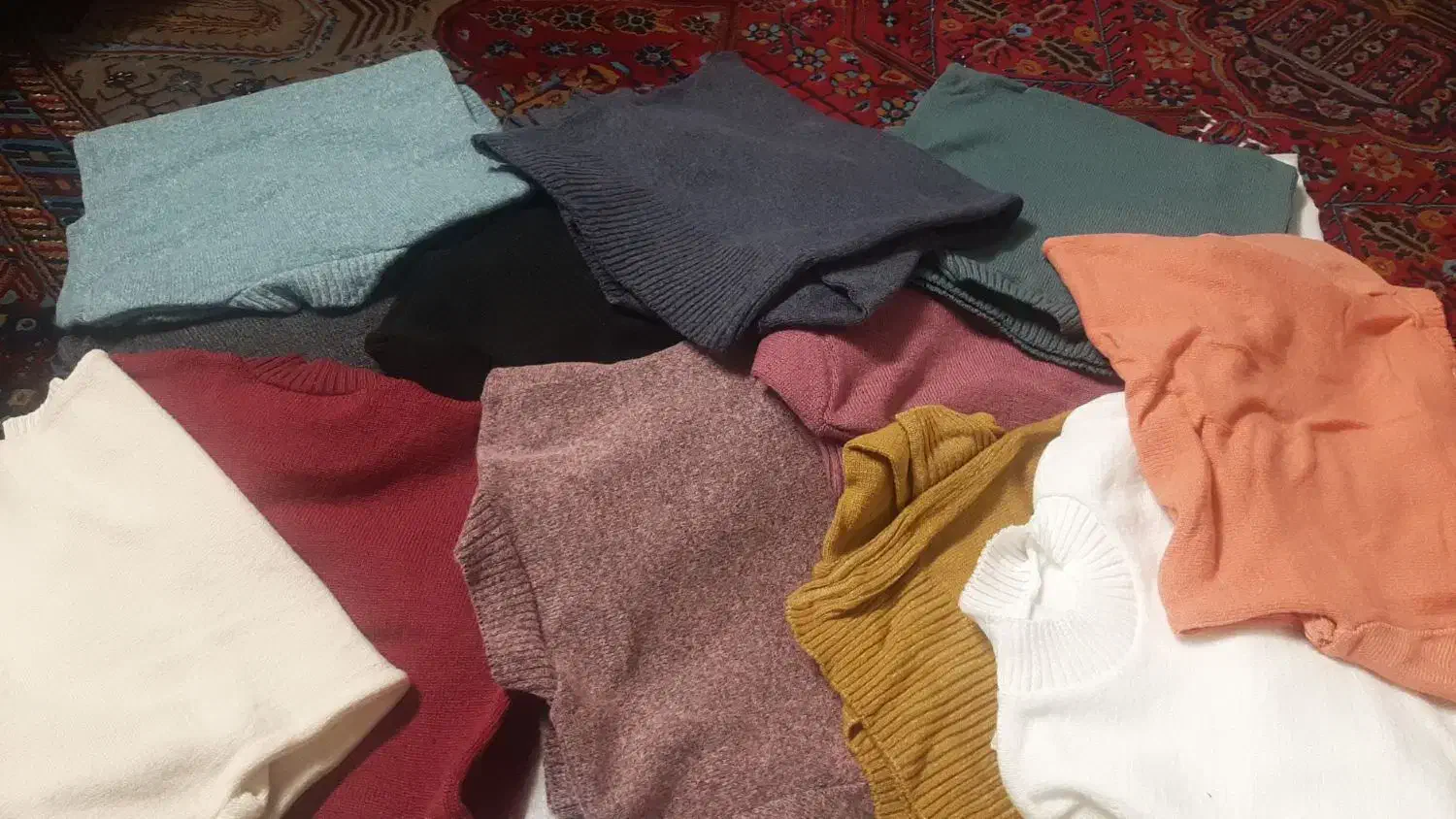 بافت یقه گرد|لباس|شیراز, گود عربان|دیوار