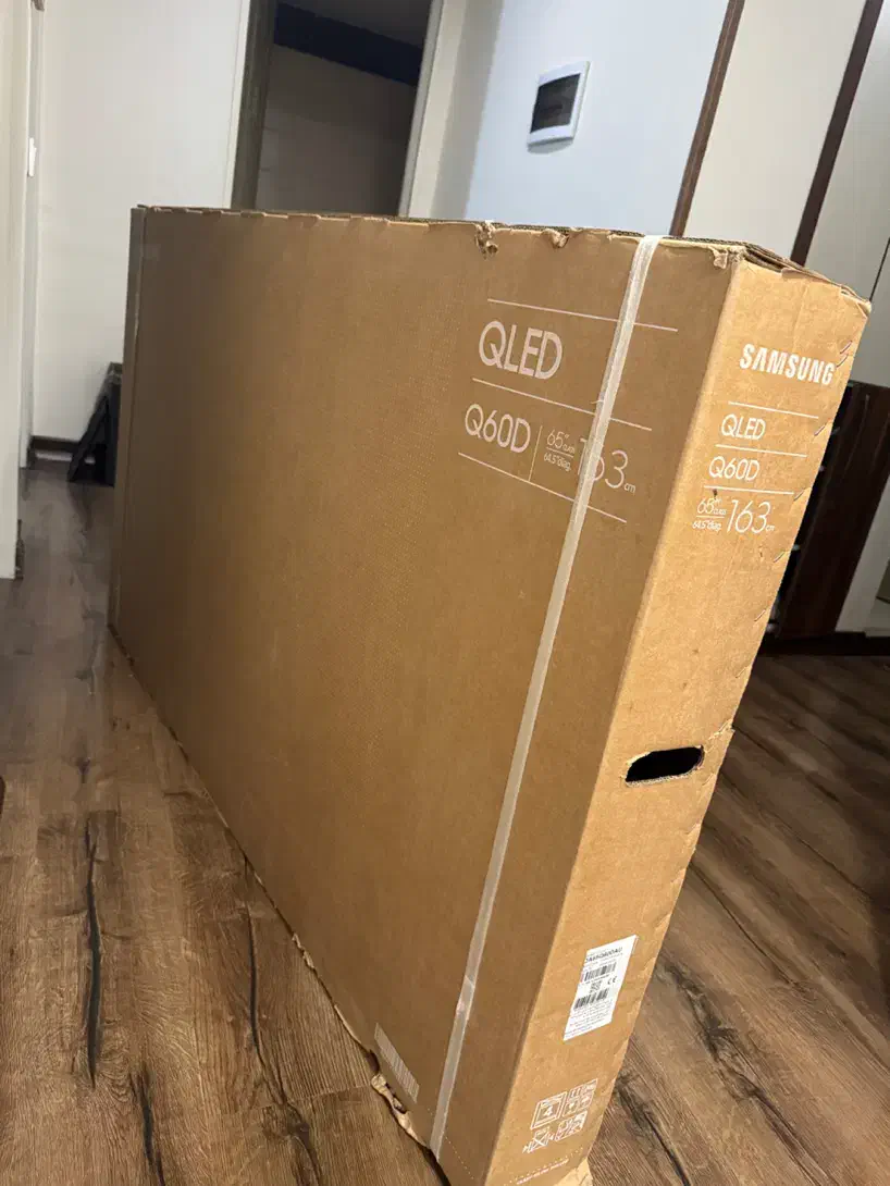 کارتن تلویزیون Qled سامسونگ ۶۵ اینج|تلویزیون و پروژکتور|تهران, شهرک شهید باقری|دیوار