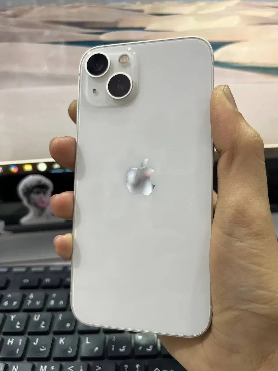 Iphone13 Normal|موبایل|اندیشه, اندیشه فاز ۳|دیوار