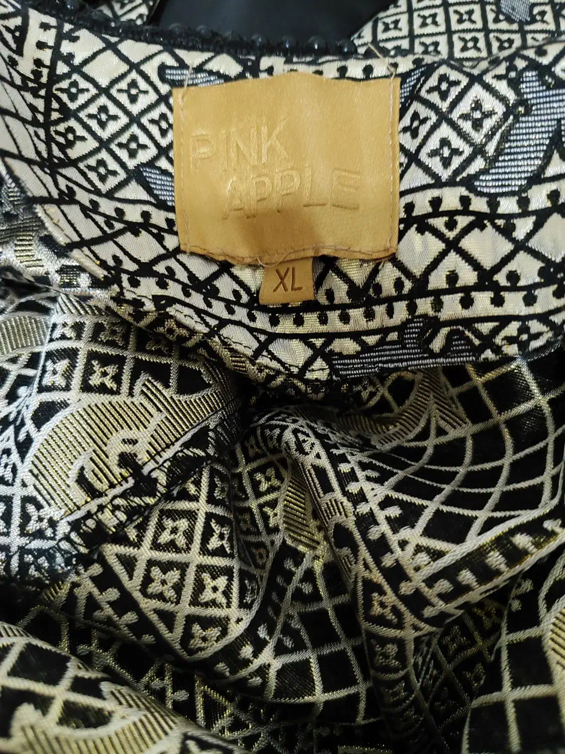 مانتو نو|لباس|بیرجند, |دیوار