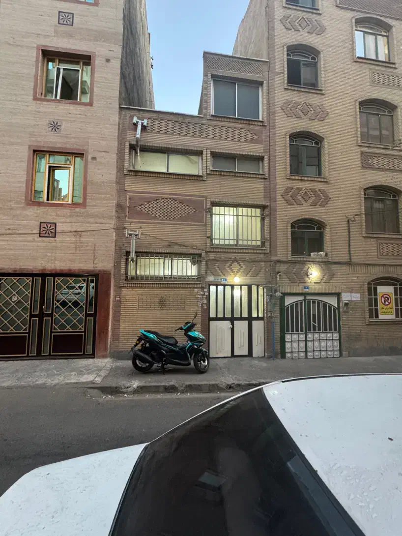 ویلایی دربستی یکجا دو طبقه دنج در قلب نازی‌آباد|اجارهٔ خانه و ویلا|تهران, جوادیه|دیوار