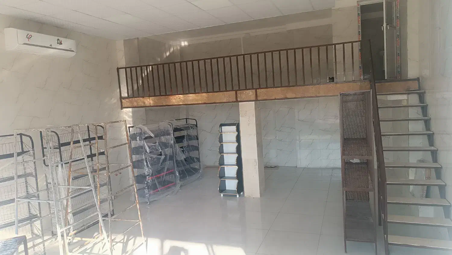 رهن مغازه 60متری|اجارهٔ مغازه و غرفه|صدرا-فارس, فاز ۱|دیوار