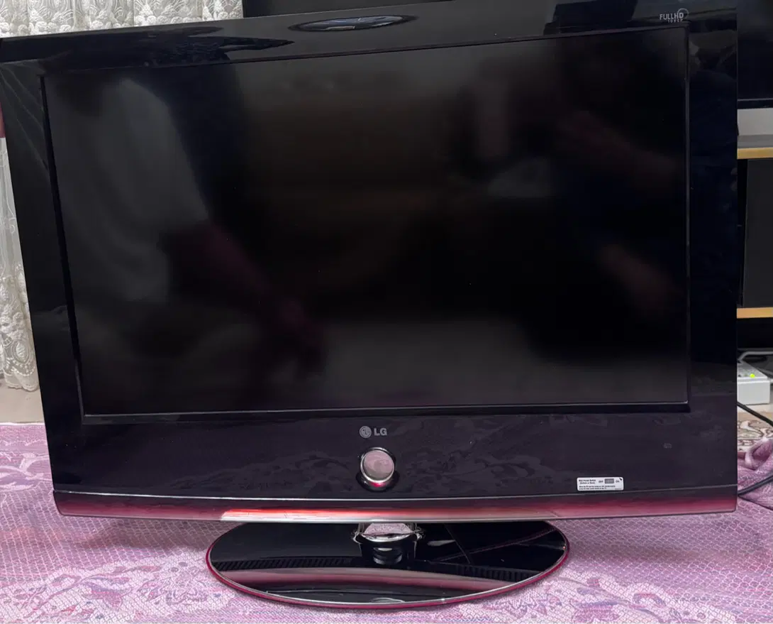تلوزیون LCD سامسونگ ۴۰و ال جی۳۲|تلویزیون و پروژکتور|تهران, طرشت|دیوار