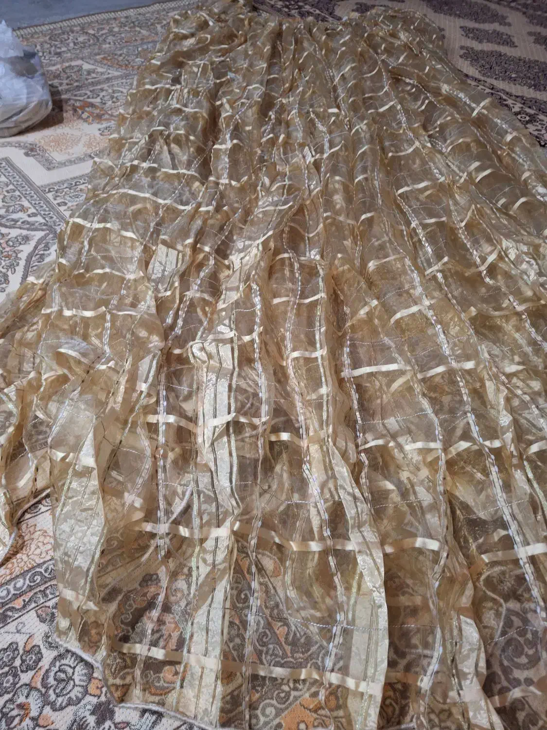 پرده شیشه‌ای ای به فروش میرسد|پرده، رانر، رومیزی|همدان, |دیوار