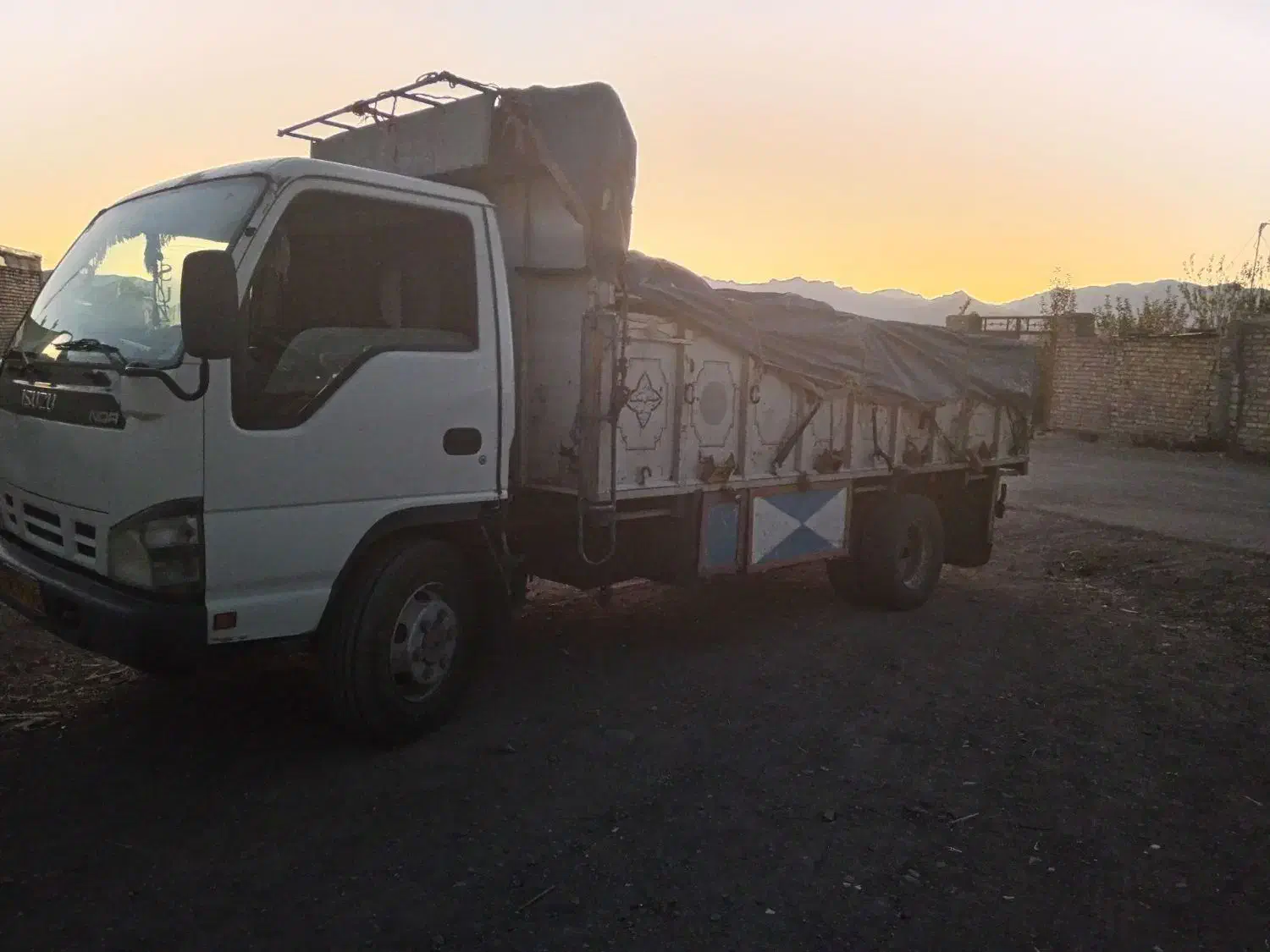 ایسوزو مدل ۸۹ نیمه دوم ۸ تن ای بی اس|خودرو سنگین|کرمان, |دیوار