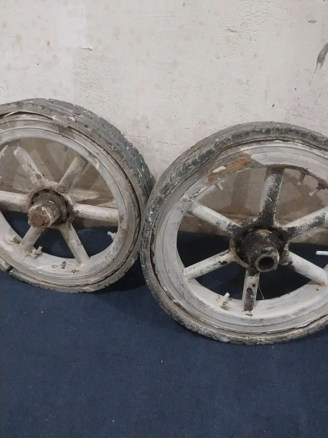 چرخ|ابزارآلات|دالاهو, |دیوار