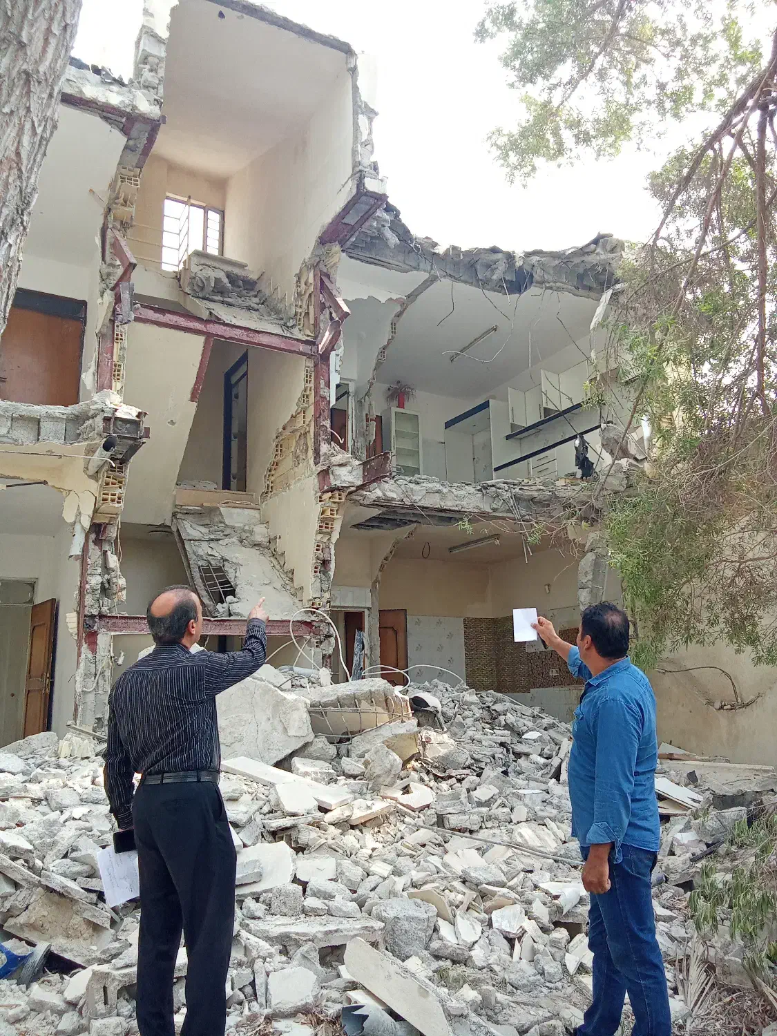 تخریب و بازسازی وحمل نخاله|خدمات پیشه و مهارت|کیش, |دیوار