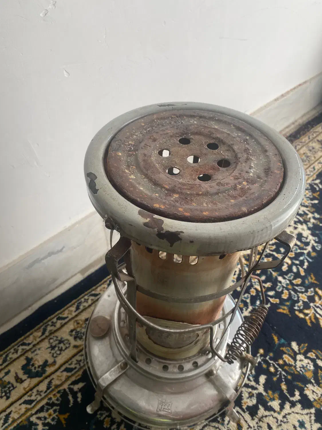 چراغ نفتی قدیمی|کلکسیون اشیاء عتیقه|کرمانشاه, |دیوار