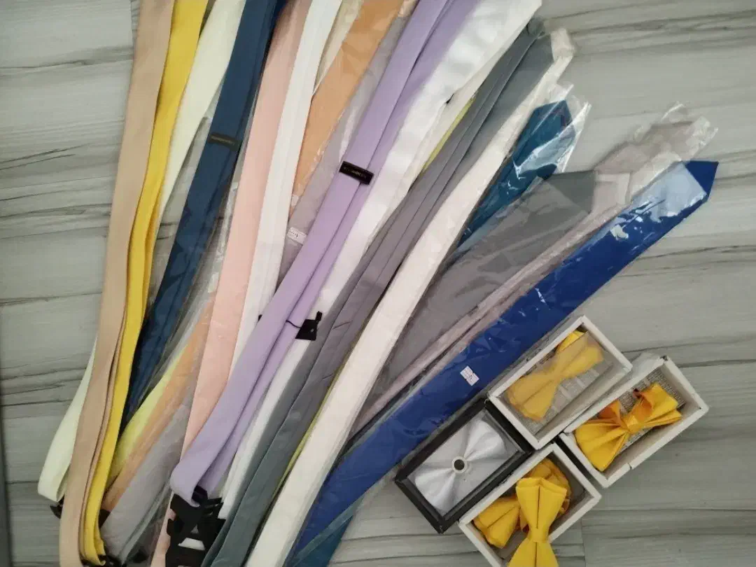 32عدد کراوات ساتن خارجی|حراج|خرم‌آباد, |دیوار