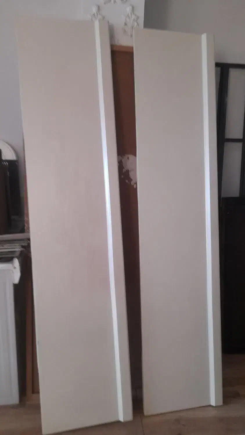 تخت ۲ نفره به همراه خوش خواب و پایه فلزی|تخت و سرویس خواب|نیشابور, شهرک رضوی|دیوار