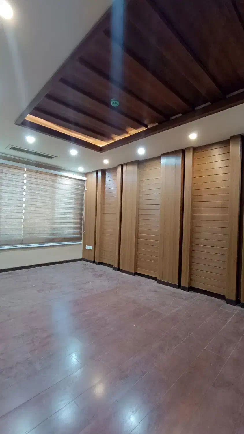 اداری ۵۵ متری ، میدان معلم|اجارهٔ دفتر کار، اتاق اداری، مطب|قم, هنرستان|دیوار