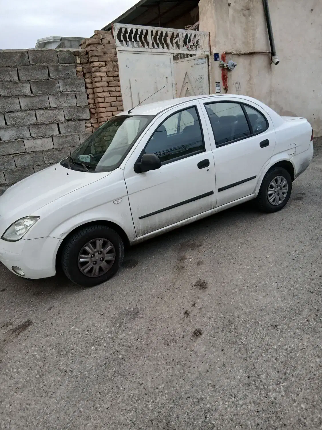 تیبا صندوق دار مدل ۴۰۱|خودرو سواری و وانت|کرج, فاز ۳ گوهردشت|دیوار