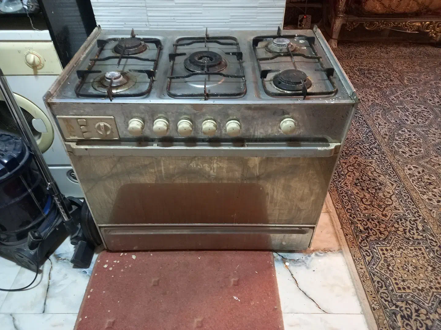 گاز خوراک پزی با فر|اجاق گاز و لوازم برقی پخت‌وپز|صدرا-فارس, فاز ۱|دیوار