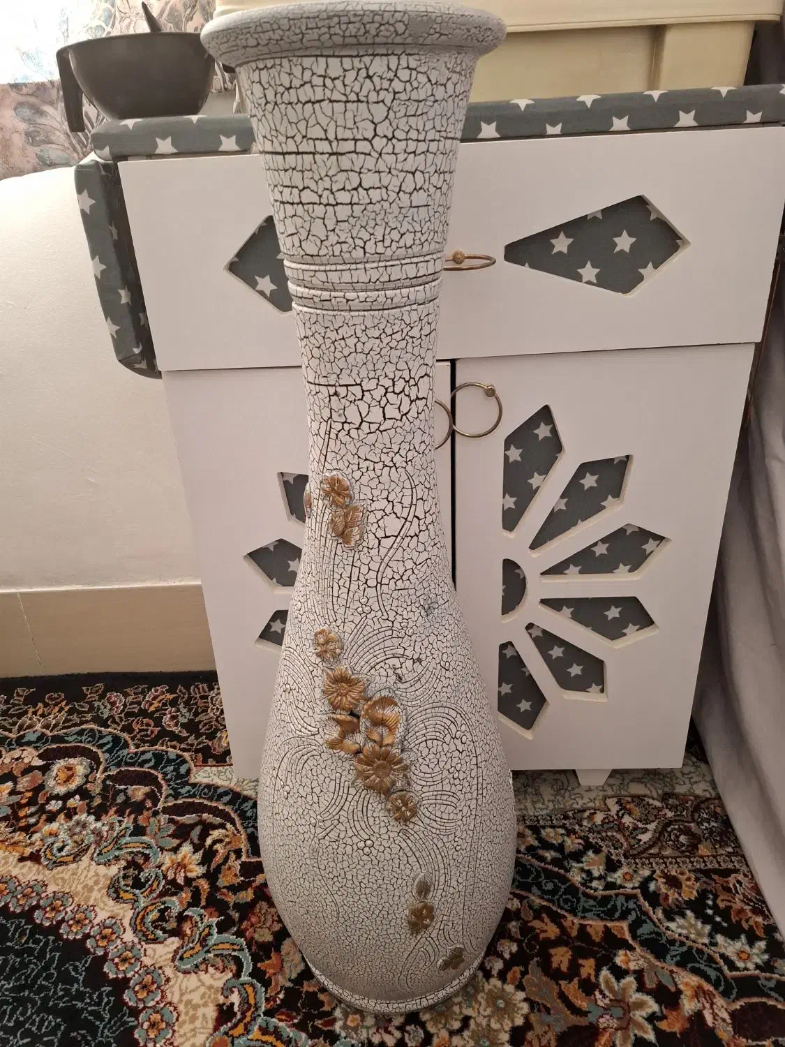 گلدان درحد|گل مصنوعی|قم, قلعه کامکار|دیوار