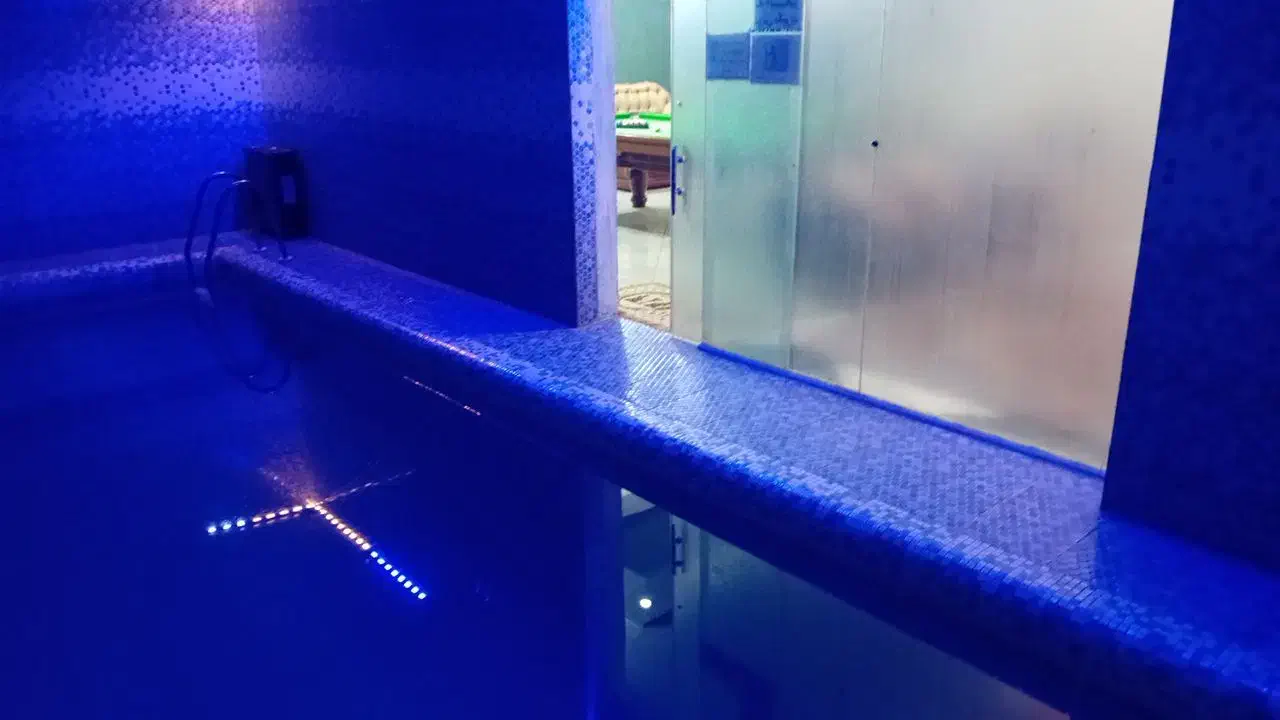 اجاره باغ اجاره ویلا استخر آب گرم بیلیارد|اجارهٔ کوتاهمدت ویلا و باغ|مشهد, چهاربرج|دیوار