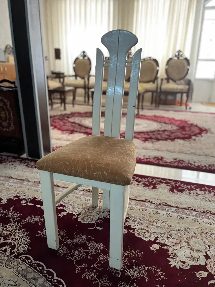 صندلی چوبی|میز و صندلی غذاخوری|نیشابور, گنبد سبز|دیوار