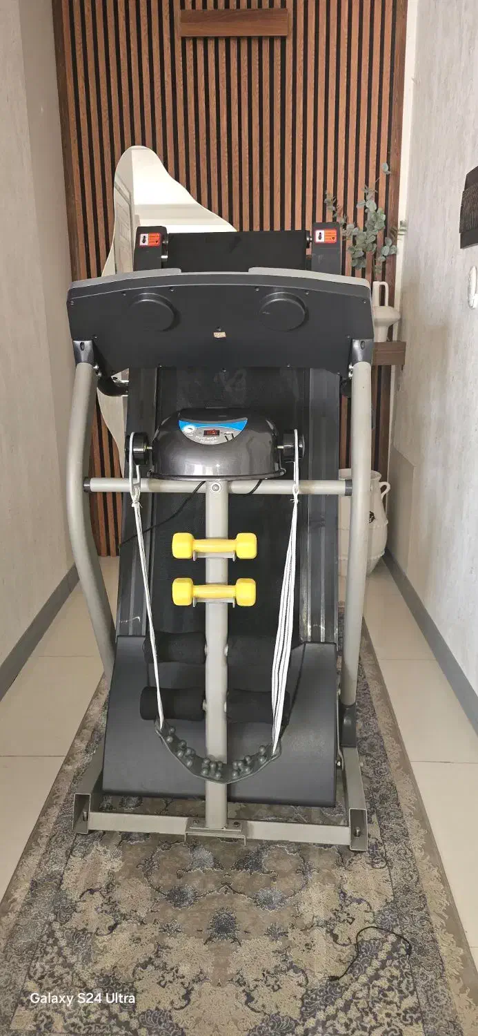 فروش تردمیل و مجسمه و میز جلو مبلی وعسلی|تجهیزات ورزشی|شهریار, شهرک شاهد|دیوار