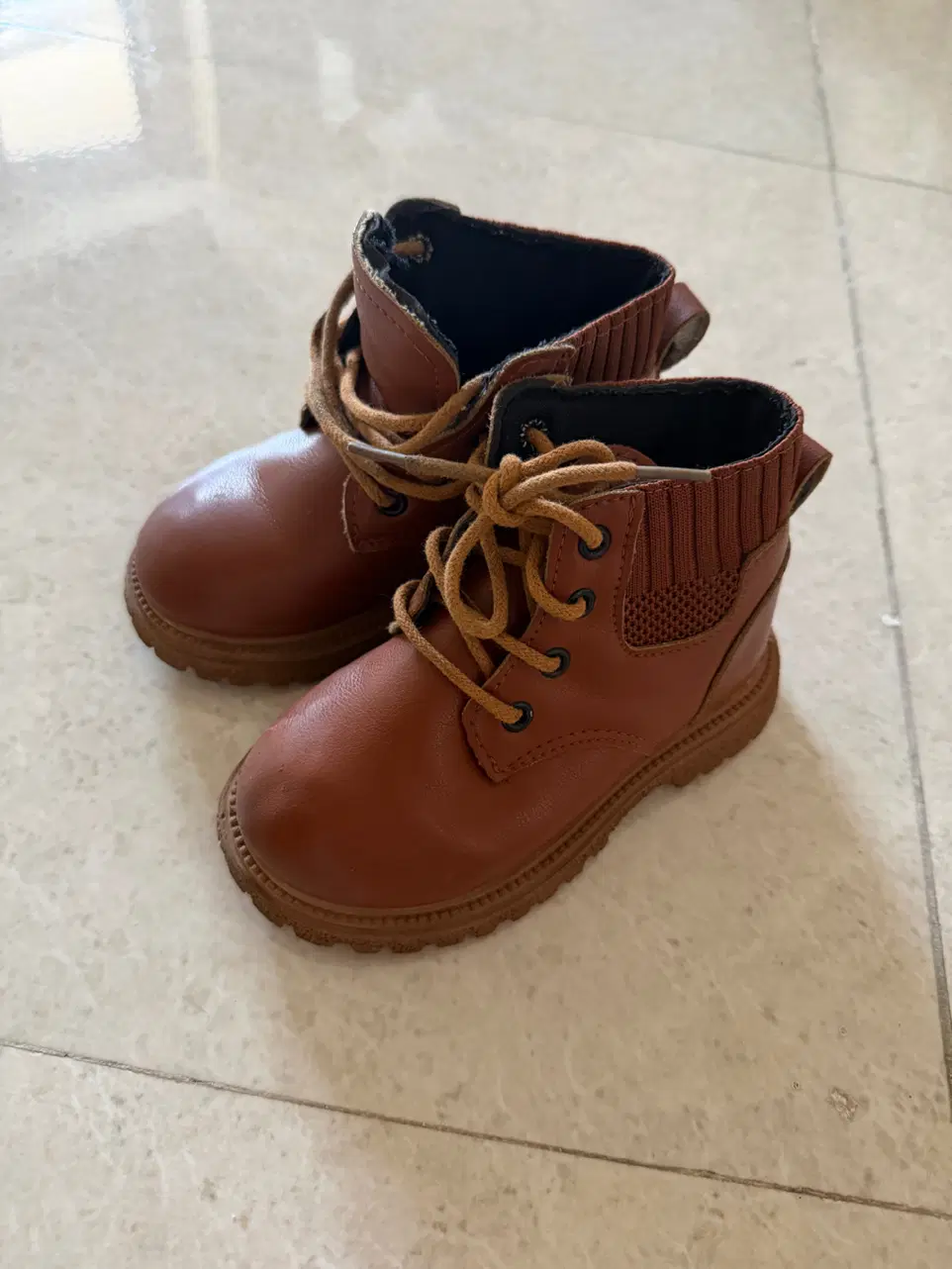 کتونی بوت و صندل بچگانه از۲۷تا۳۰|کفش و لباس بچه|تهران, شهرک خرازی|دیوار