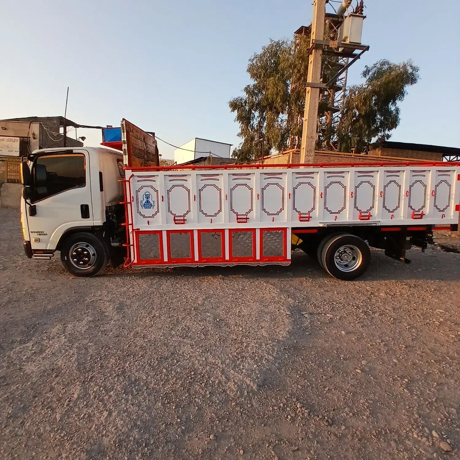 ایسوزو ۸تن مدل ۹۵|خودرو سنگین|شریف‌آباد, |دیوار