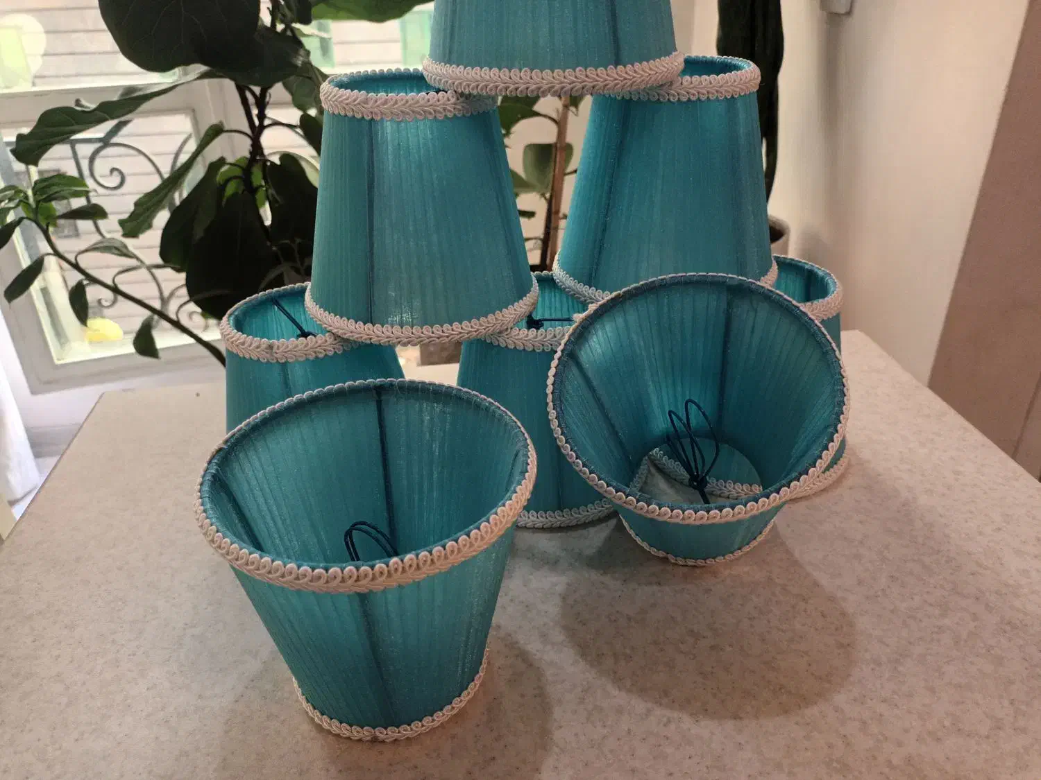 شید لوستر پارچه ای با دور دوزی مغزی|لوستر و چراغ آویز|تهران, قنات‌کوثر|دیوار