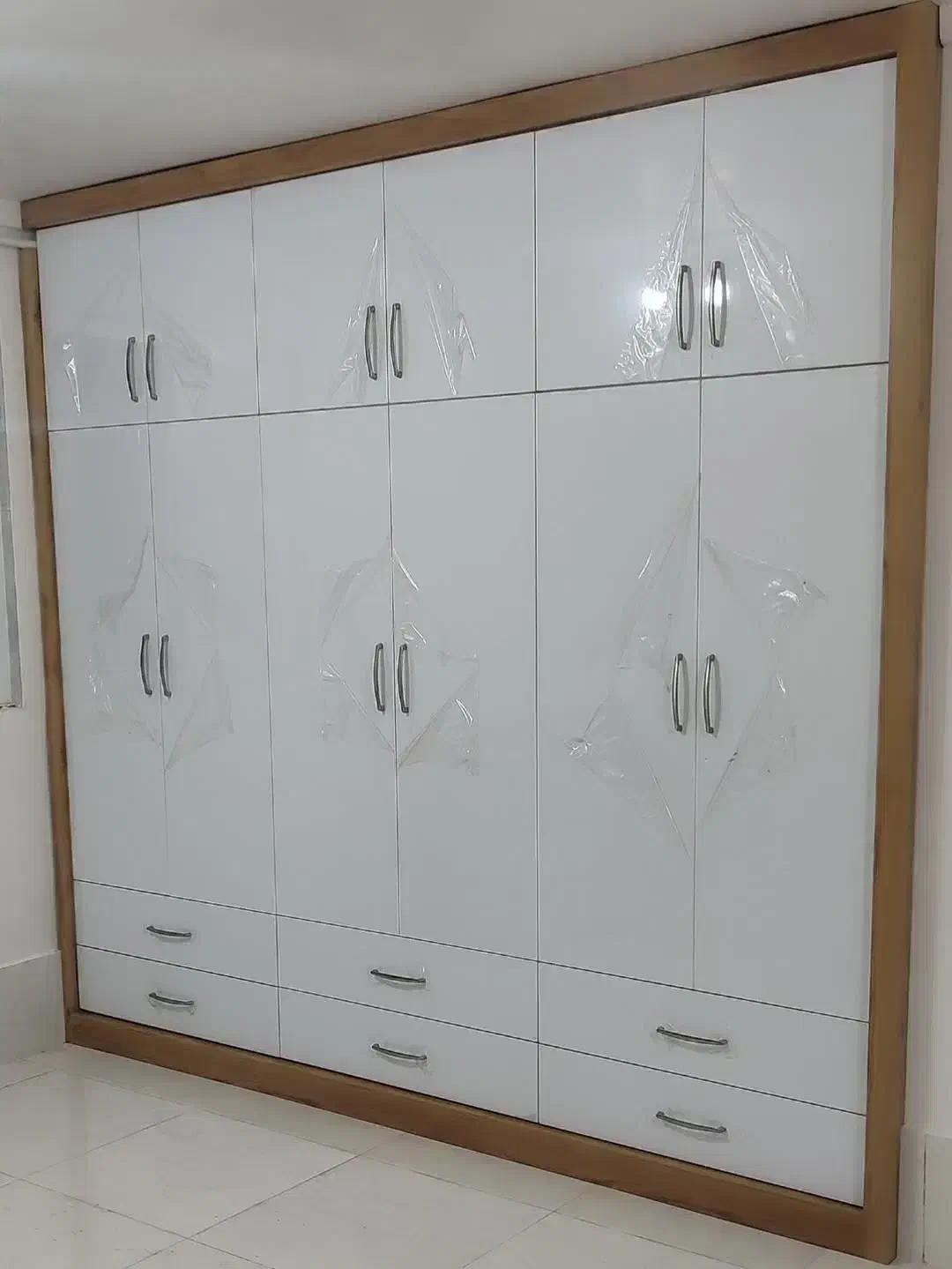 دکوراسیون داخلی بازسازی کامل کابینت کناف کاغذ|مصالح و تجهیزات ساختمان|شیراز, فخرآباد (دروازه کازرون)|دیوار