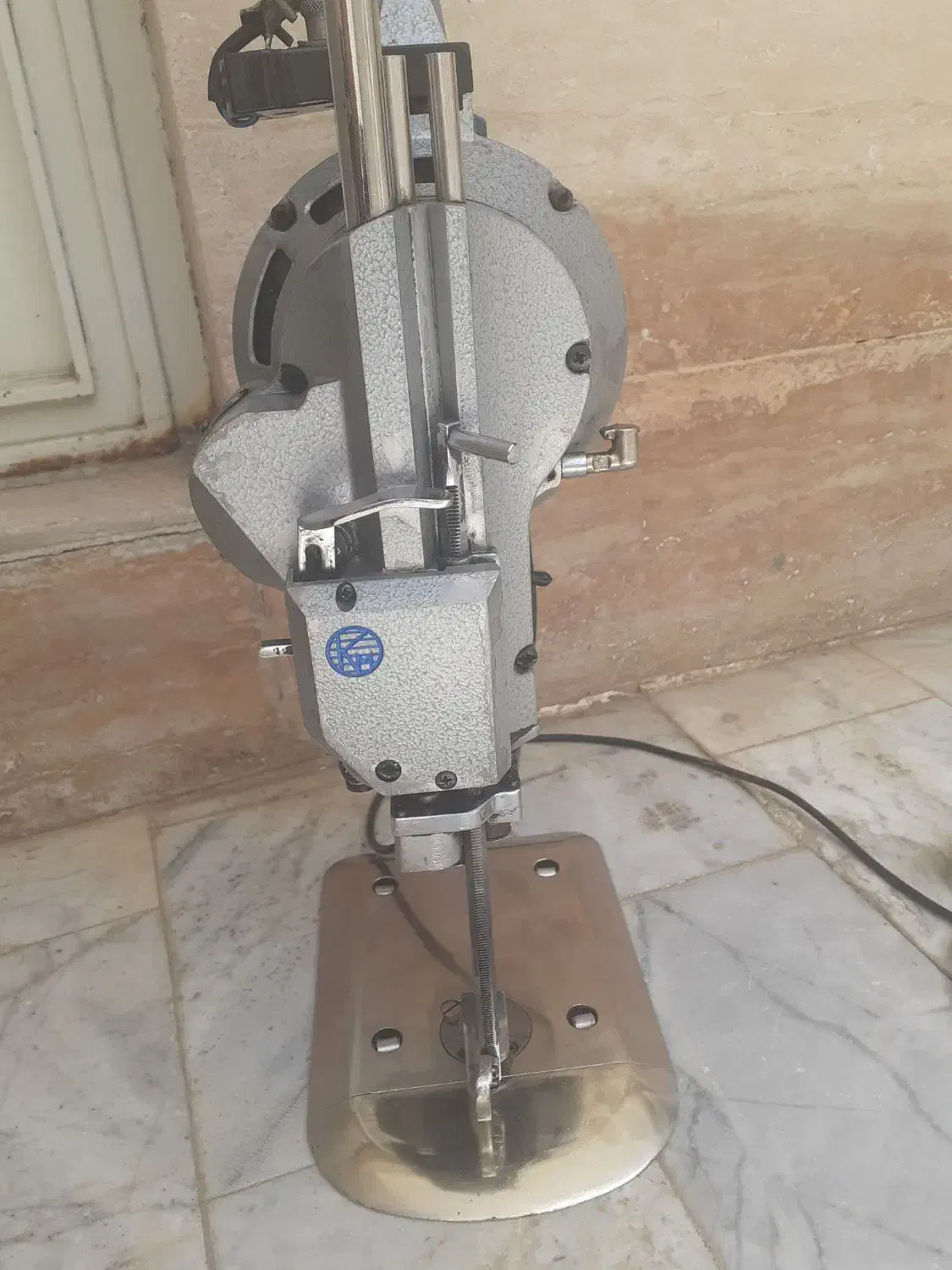 قیچی برقی kmژاپن اصل صحیح وسالم به شرط سایز۷|چرخ خیاطی و ریسندگی|شریفآباد, |دیوار