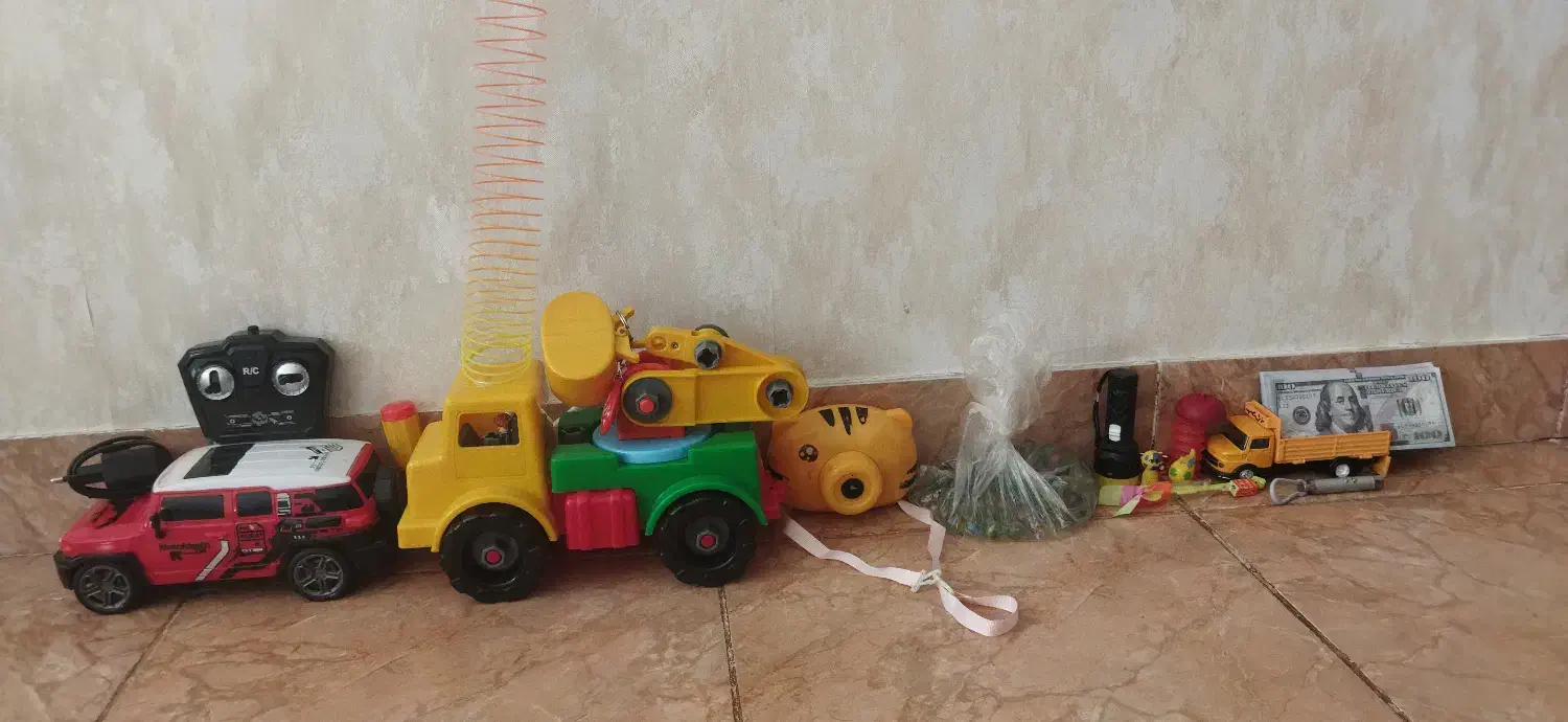 اسباب بازی های بسیار تمیز و سالم|اسباببازی|بروجن, |دیوار