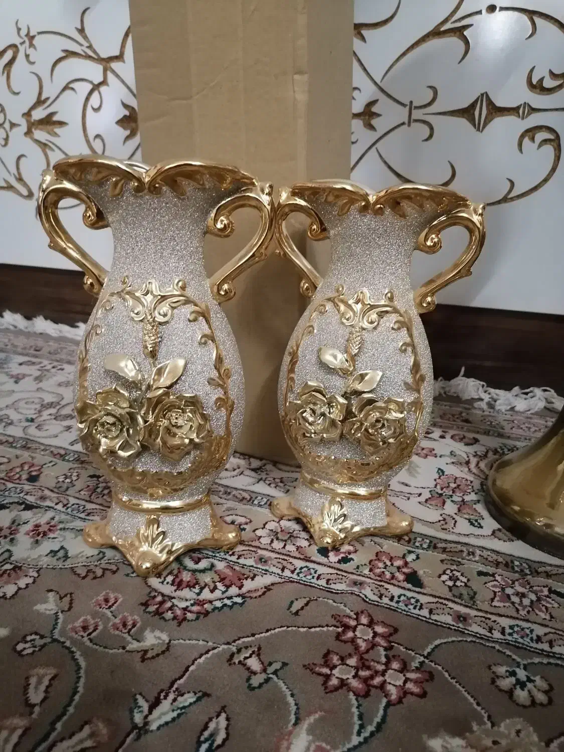 جاکفشی، پشتی، دوعدد گلدان و گلدان|جاکفشی، کمد، دراور|گلبهار, نوبهار|دیوار