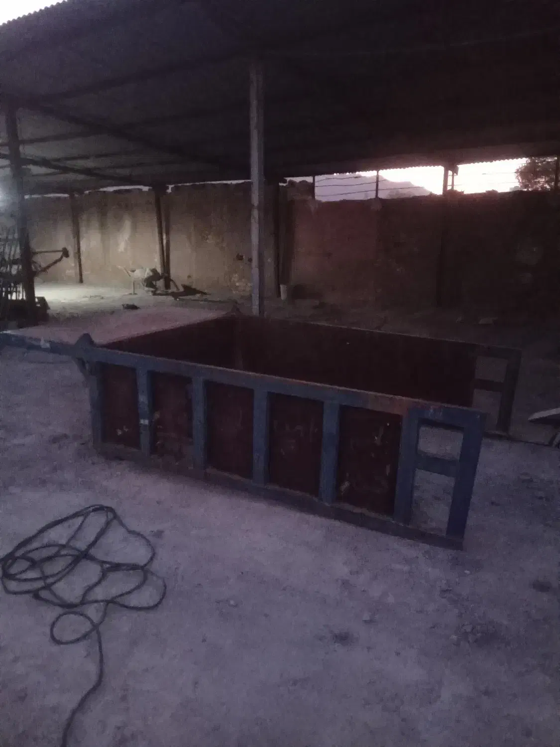 اتاق نیسان محکم سنگین|قطعات یدکی و لوازم جانبی|مرودشت, مجد آباد|دیوار