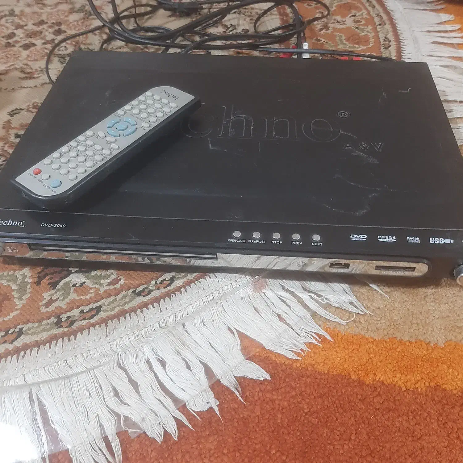 دستگاه دی ودی سالم تمیز|پخش‌کننده DVD و ویدیو|شاهرود, |دیوار