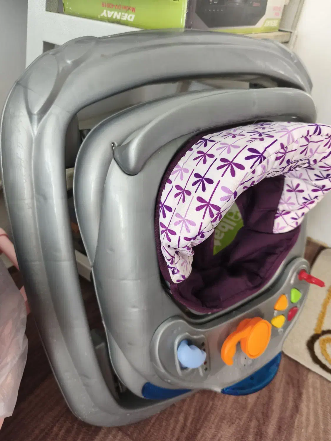 روروئک|کالسکه و لوازم جانبی|سمنان, |دیوار