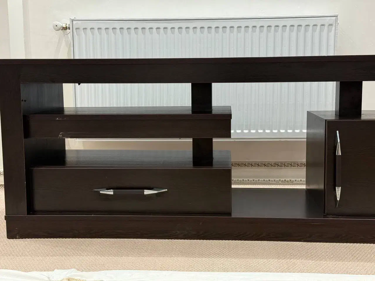 میز تلوزیون|میز تلویزیون|لیسار, |دیوار