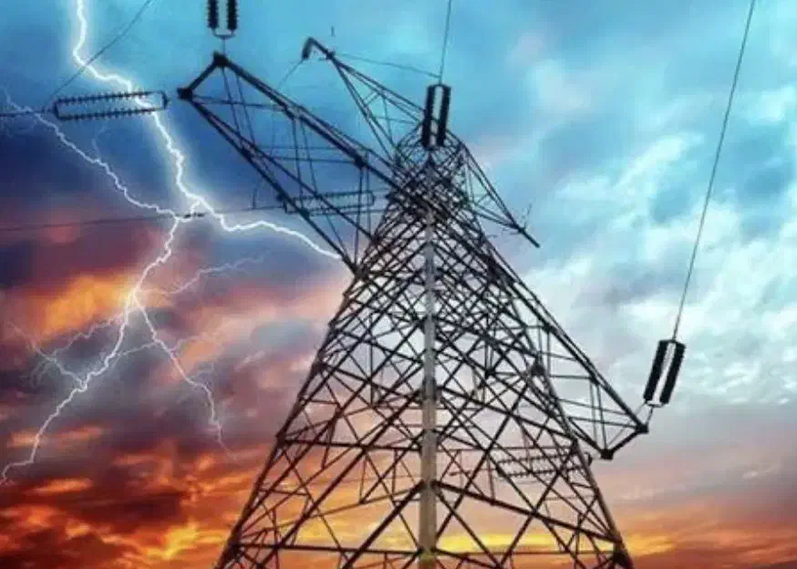 برقکار برقکش خرده کار با نازل ترین قیمت کار|خدمات پیشه و مهارت|یزد, |دیوار