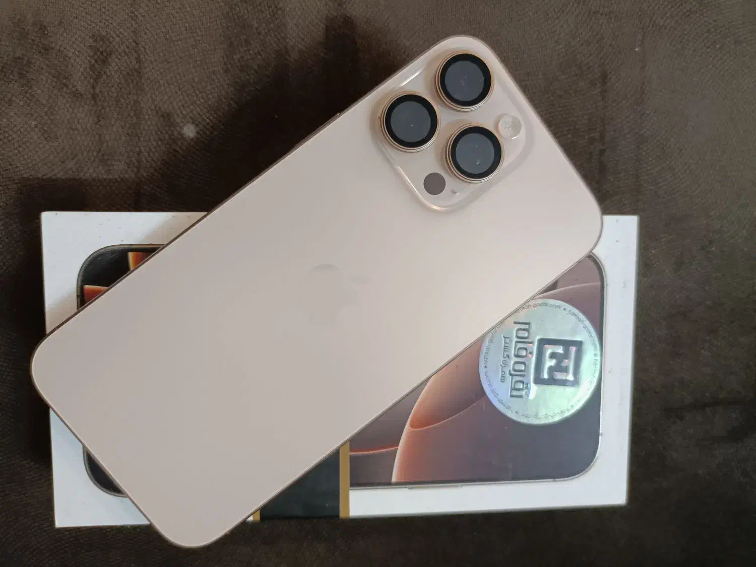 ۱۶ پرومکس ۲۵۶ گیگ|موبایل|میبد, |دیوار