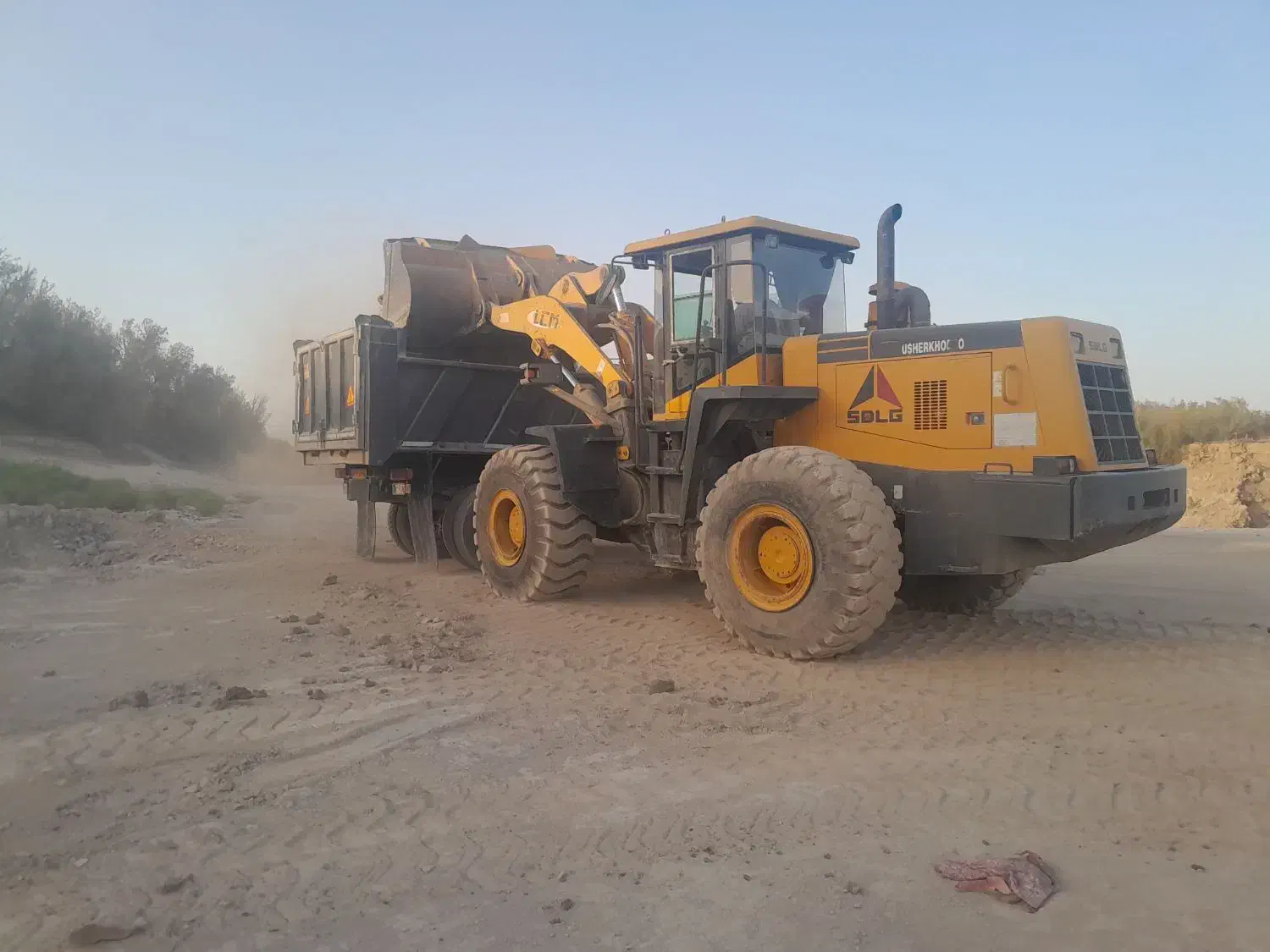 حمل ریگ پر بار و خاک باغچه ضمانتی|خدمات حمل و نقل|زابل, |دیوار