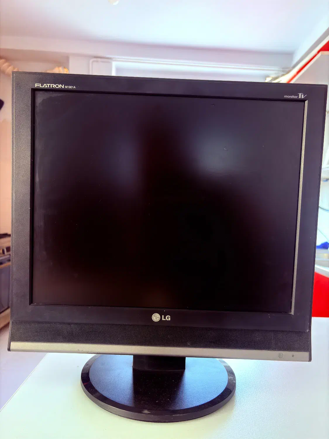 مانیتور LG کاملا سالم|قطعات و لوازم جانبی رایانه|پاکدشت, پاکدشت (مامازند)|دیوار
