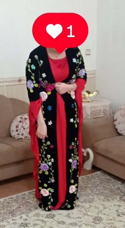 لباس کوردی|لباس|صحنه, |دیوار