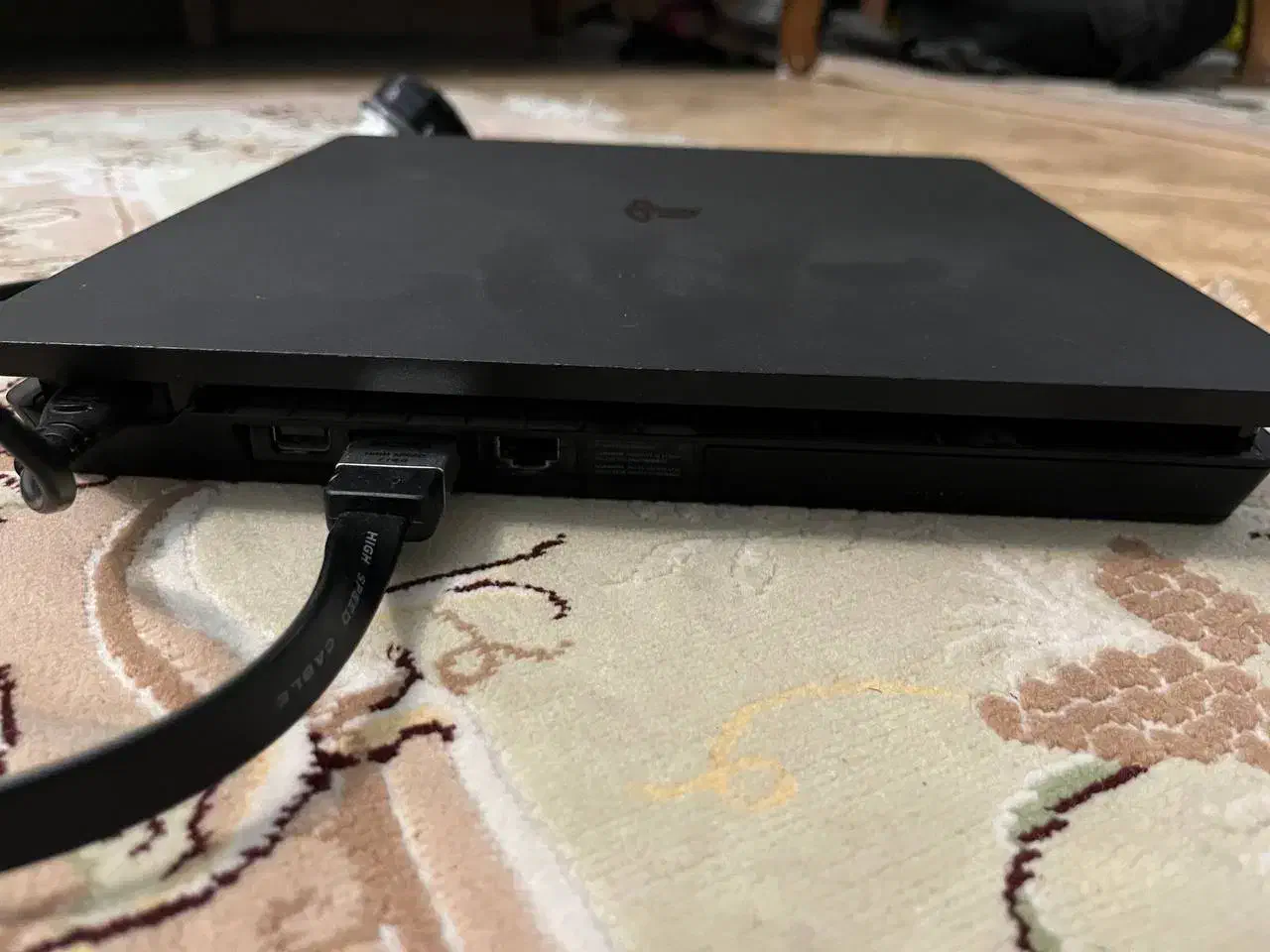 پی اس فور ۵۰۰ گیگ اسلیم|کنسول، بازی ویدئویی و آنلاین|کرج, مصباح|دیوار