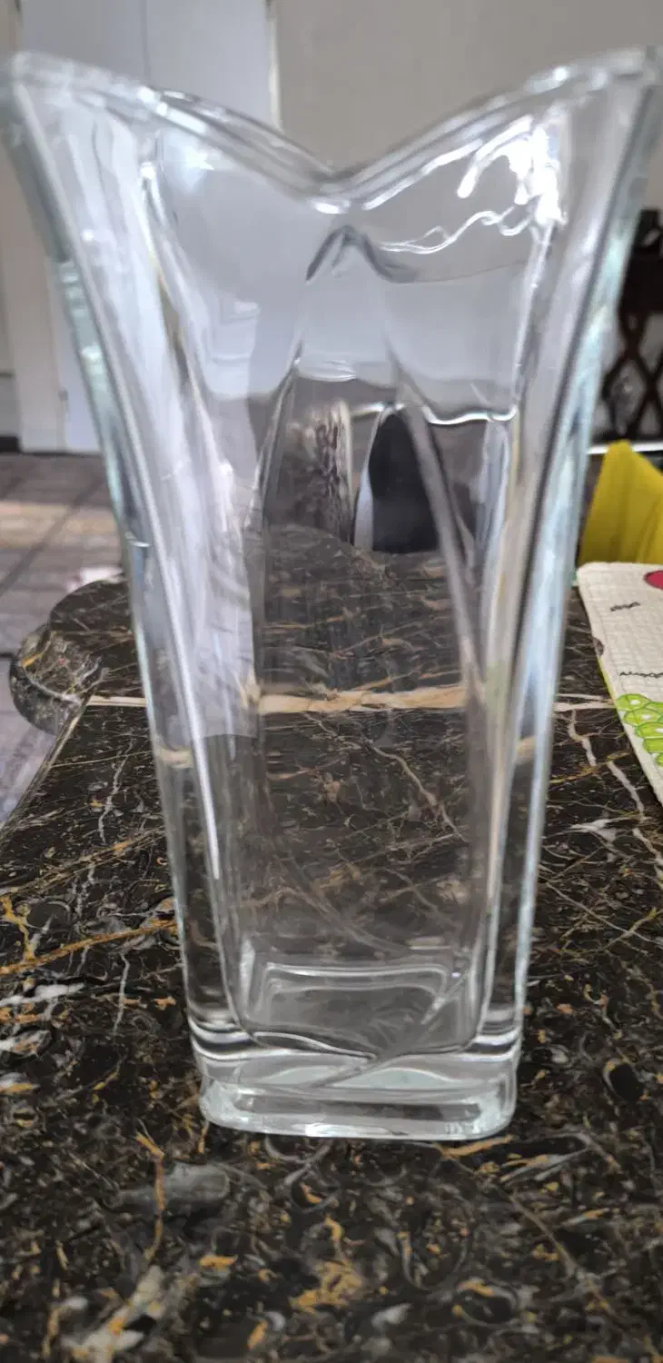 گلدان|صنایع دستی و سایر لوازم تزئینی|قم, باغ شازده|دیوار