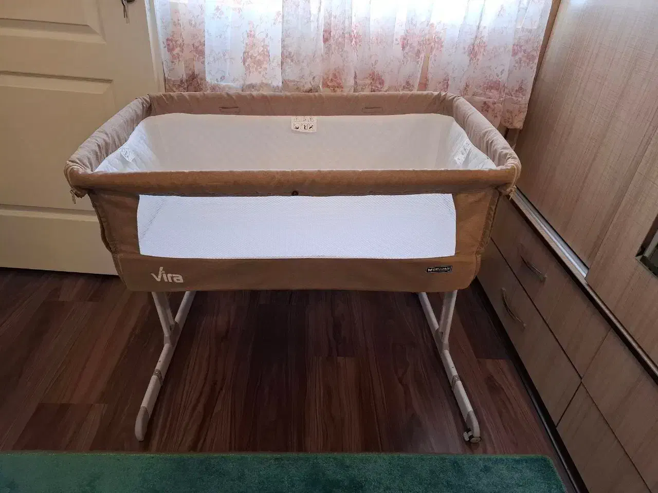 تخت کنار مادر ویرا دلیجان|تخت و صندلی بچه|تهران, باشگاه نفت|دیوار