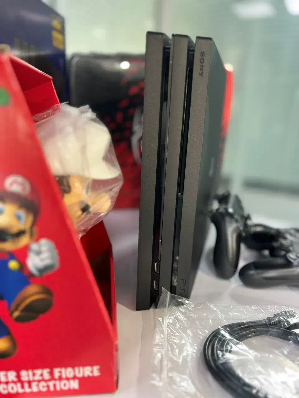 ps4 pro  با ضمانت نامه فروشگاهی و مهلت تست 10|کنسول، بازی ویدئویی و آنلاین|تهران, نصرت|دیوار