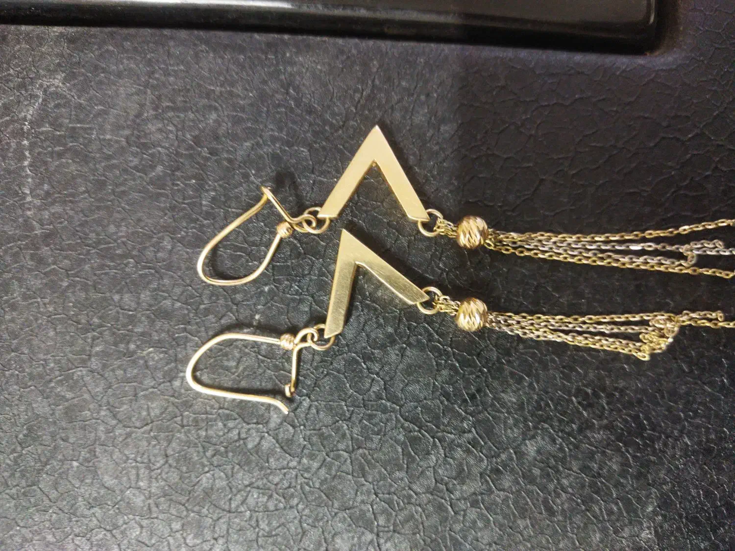 گوشواره طلا|جواهرات|قم, نیروگاه|دیوار