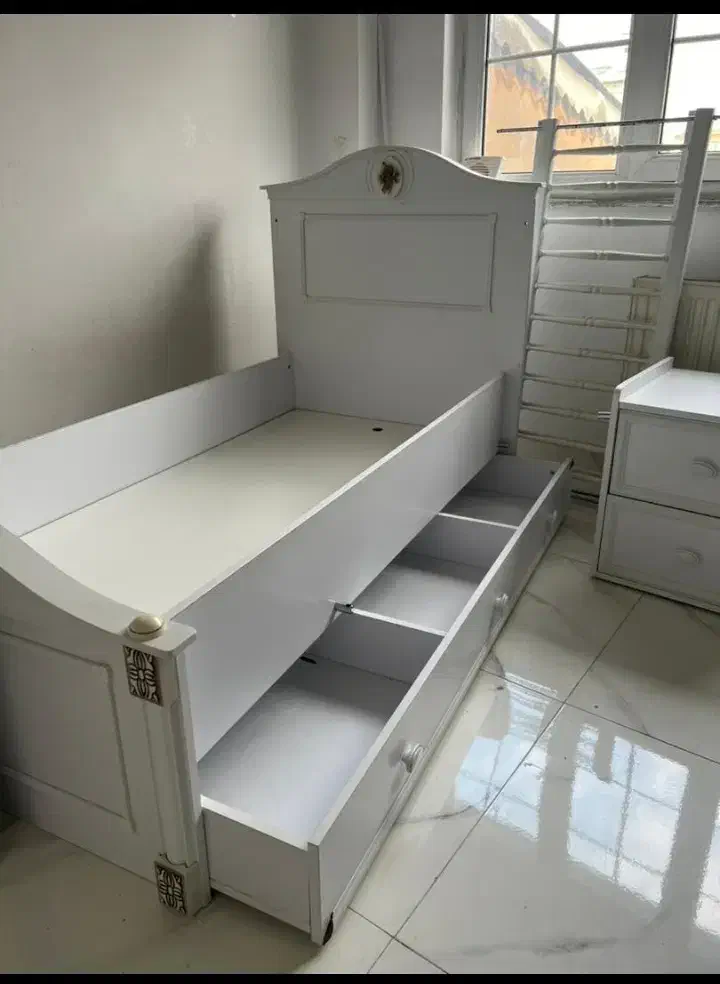 تخت خواب کودک و نوجوان|تخت و سرویس خواب|لاهیجان, کوی خزر|دیوار