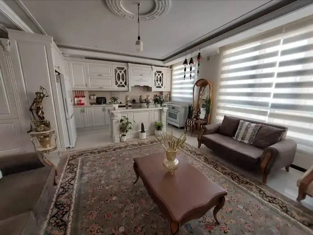 ۷۰ متر /دو خوابه/خوش نقشه /مجیدیه شمالی