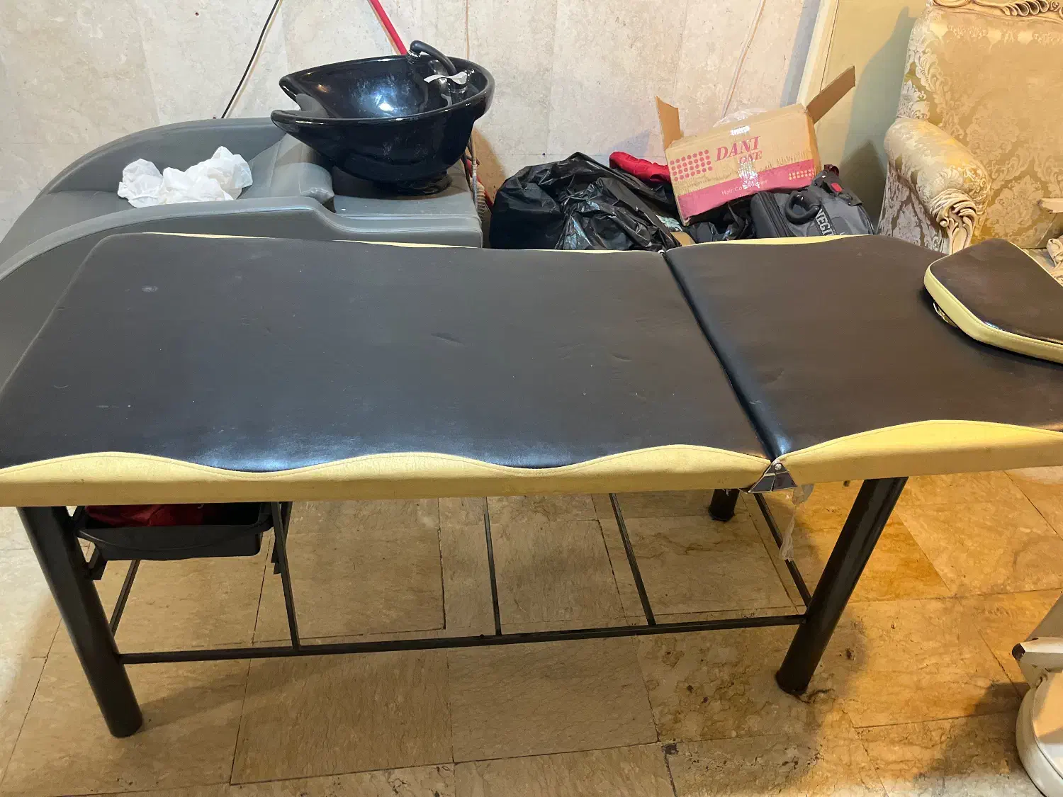 تخت ماساژ،تخت مژه|آرایشگاه و سالن‌های زیبایی|شهریار, دهشاد پائین|دیوار