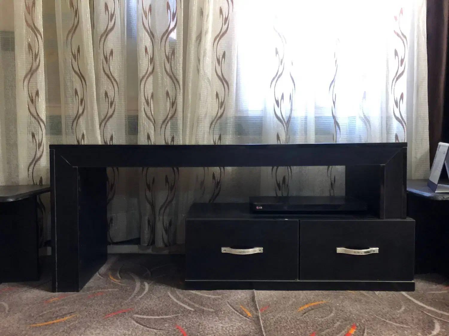 میز تلویزیون مشکی کاملا نو|میز تلویزیون|کرمانشاه, |دیوار
